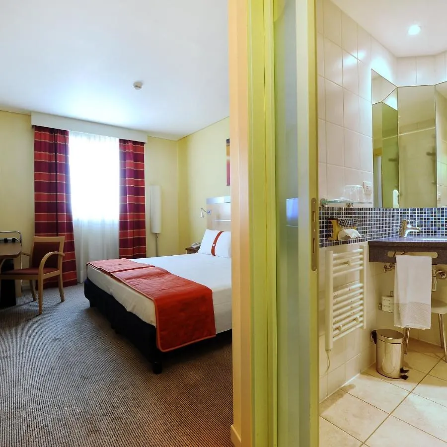 Bes Hotel Bergamo Ovest Mozzo 4*,