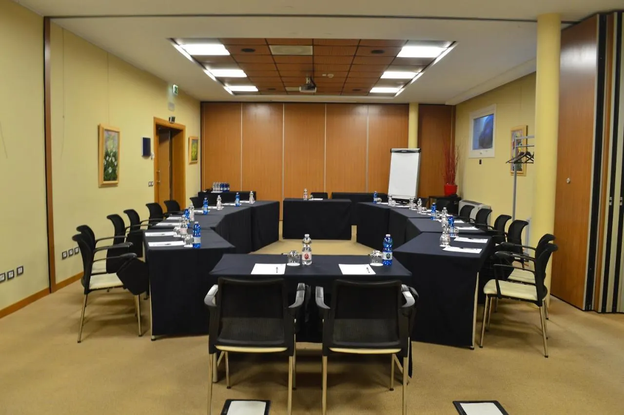 Bes Hotel Bergamo Ovest Mozzo 4*,  Italy