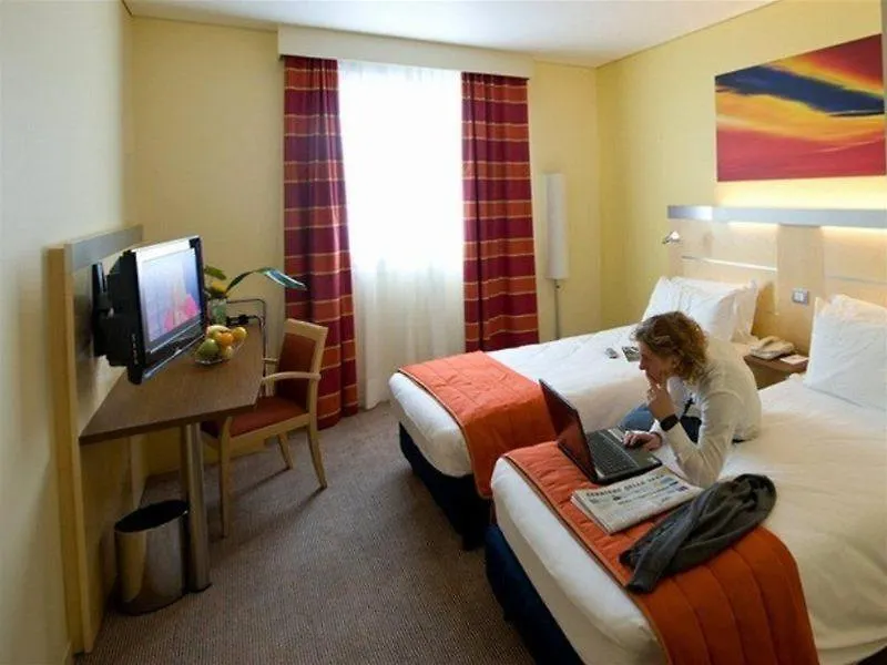 ****  Bes Hotel Bergamo Ovest Mozzo Italy